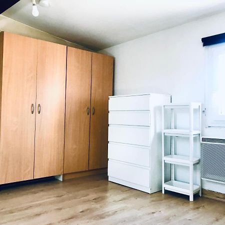 Апартаменты Comfy Duplex In The Middle Of Фонтенбло Экстерьер фото